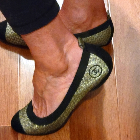 CHANEL Black and Gold Flats (Restored-new Heals And Stiching) - Picture 1 of 15